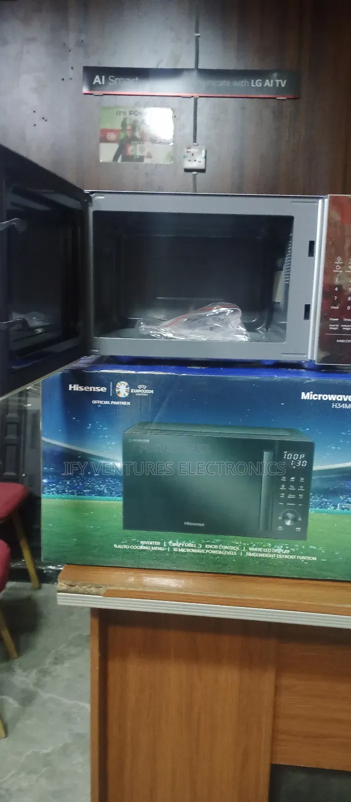 26 Litres Hisense Microwave, Mirror Face, Silver Color