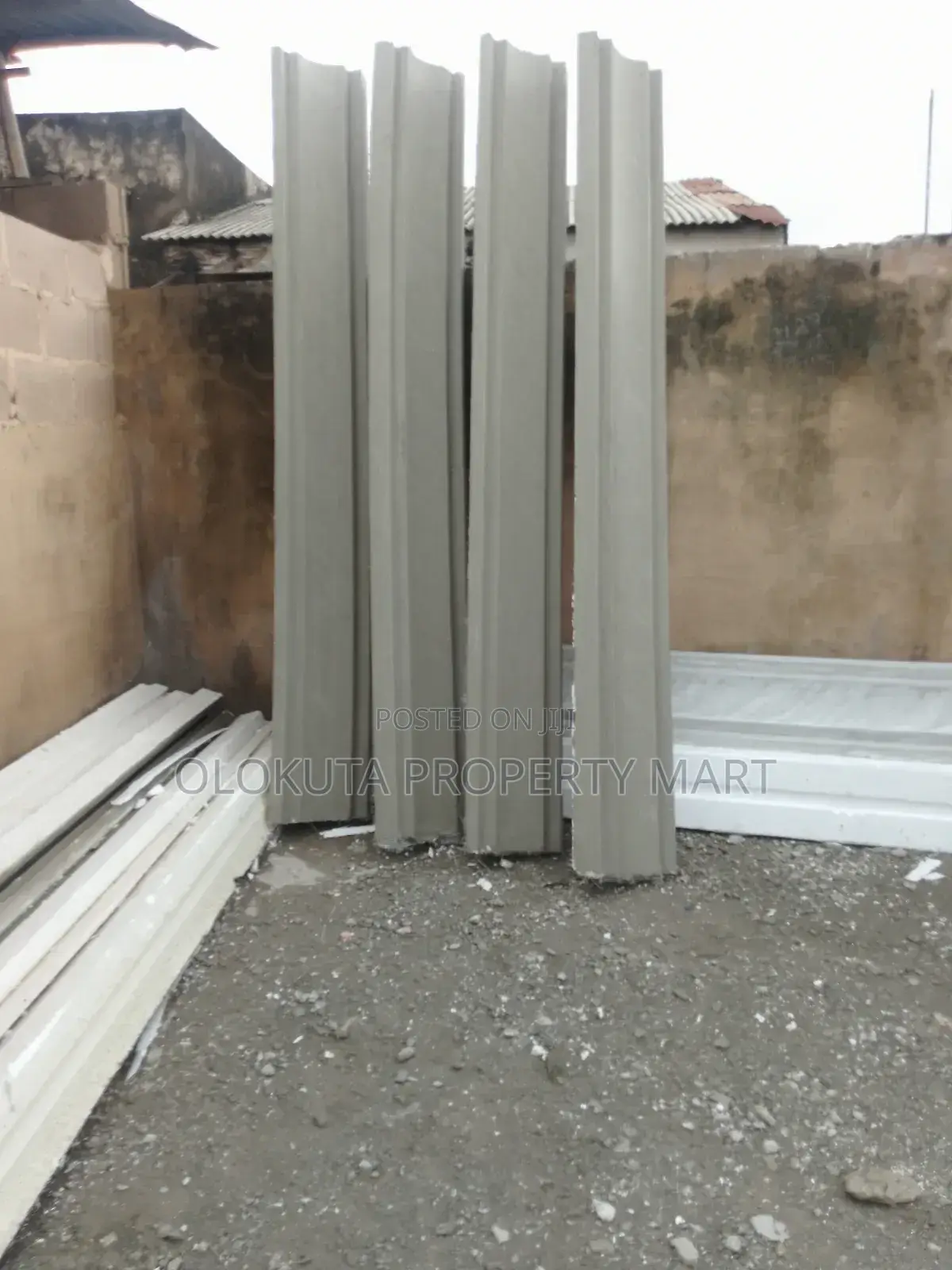 Polystyrene Board and Parapet