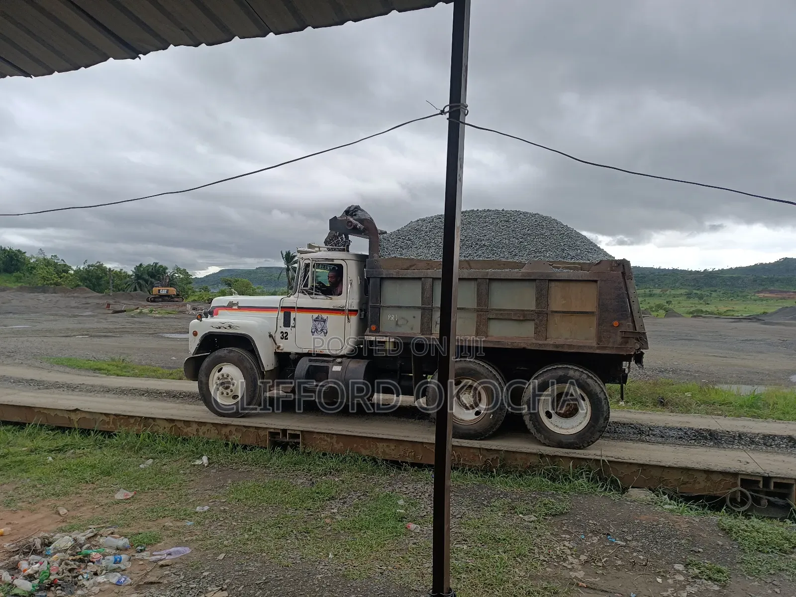 Black Iron Chippings Granite