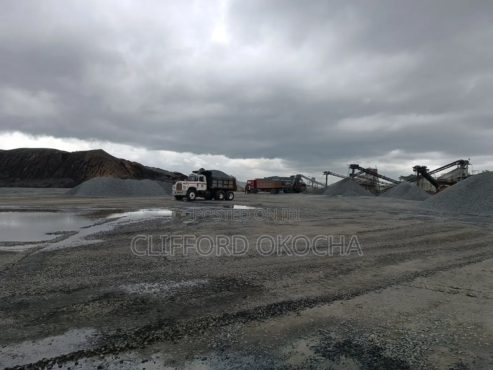 Black Iron Chippings Granite