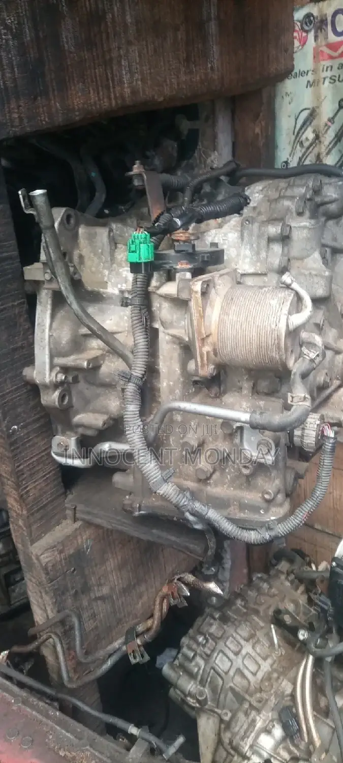 Nissan Tiida Gearbox