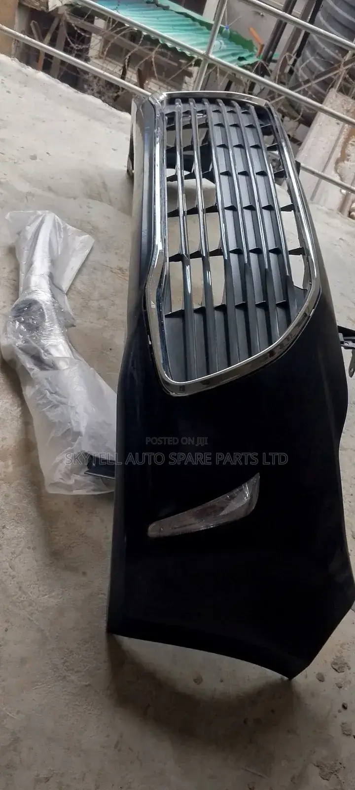 Complete Front Bumper for Toyota Avalon 2017