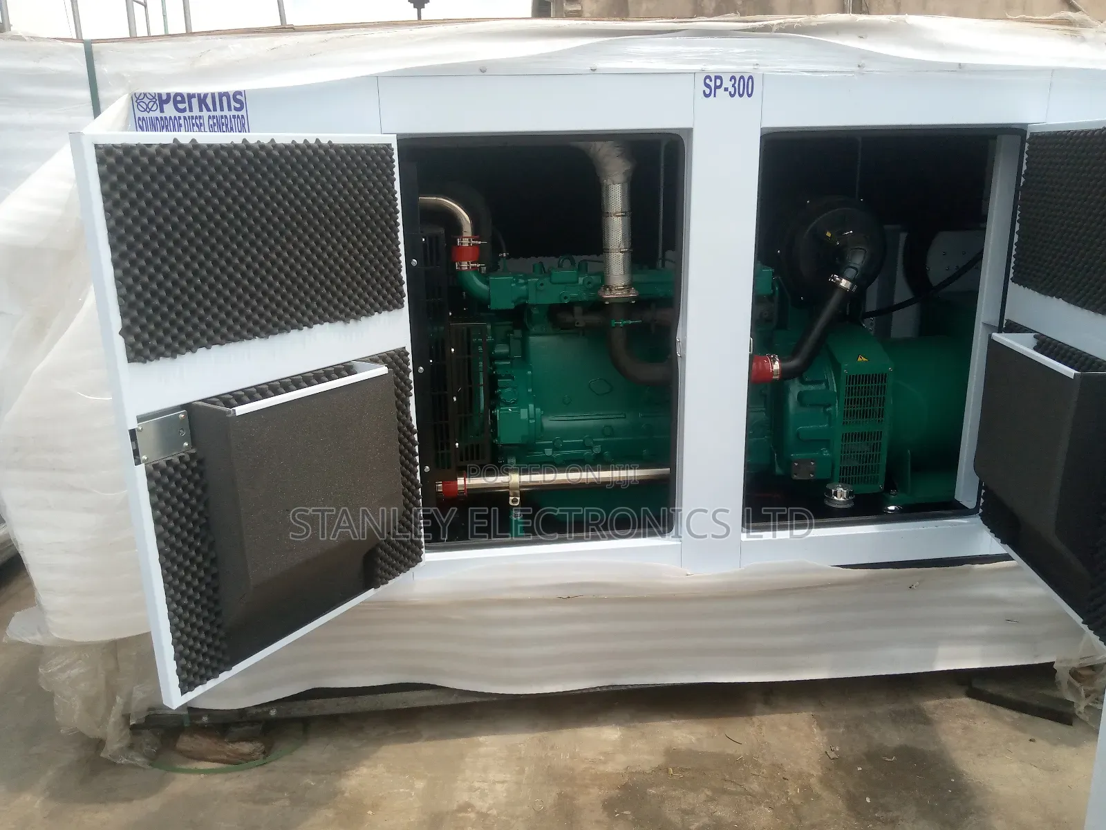Super Silent 300kva Perkins Soundproof Generator Diesel