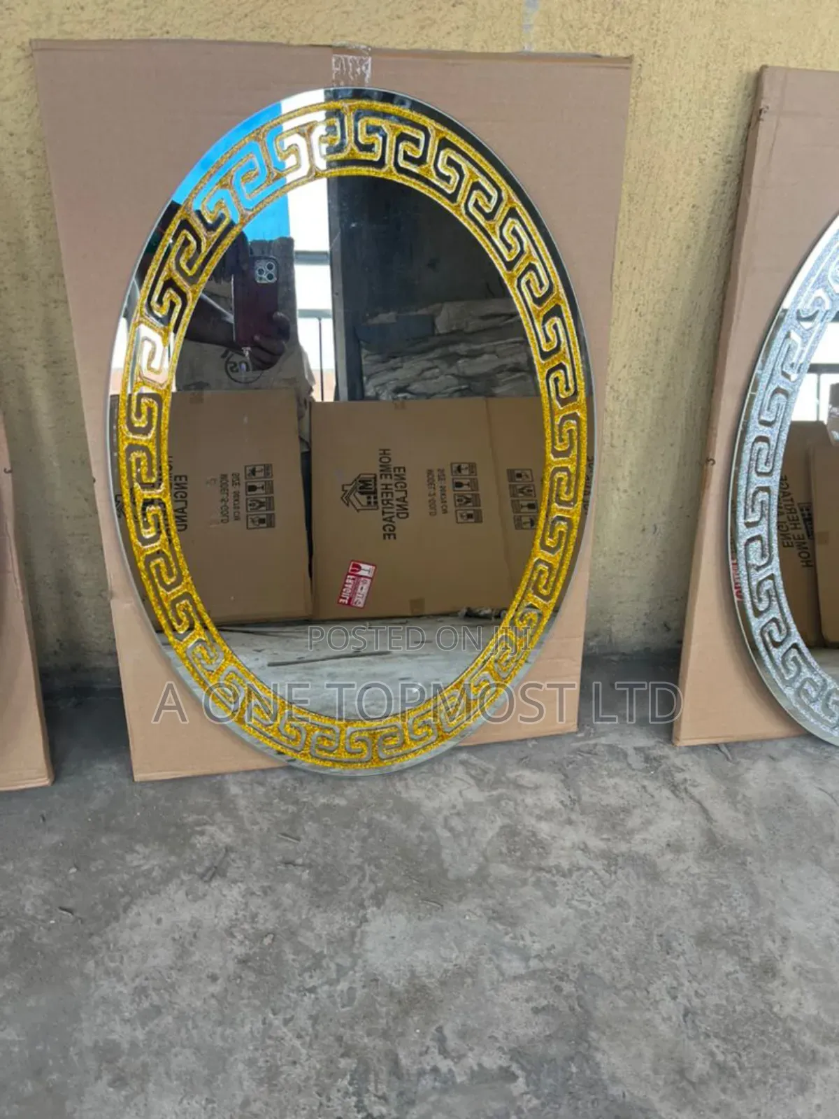 Mirror (Oval Gold)