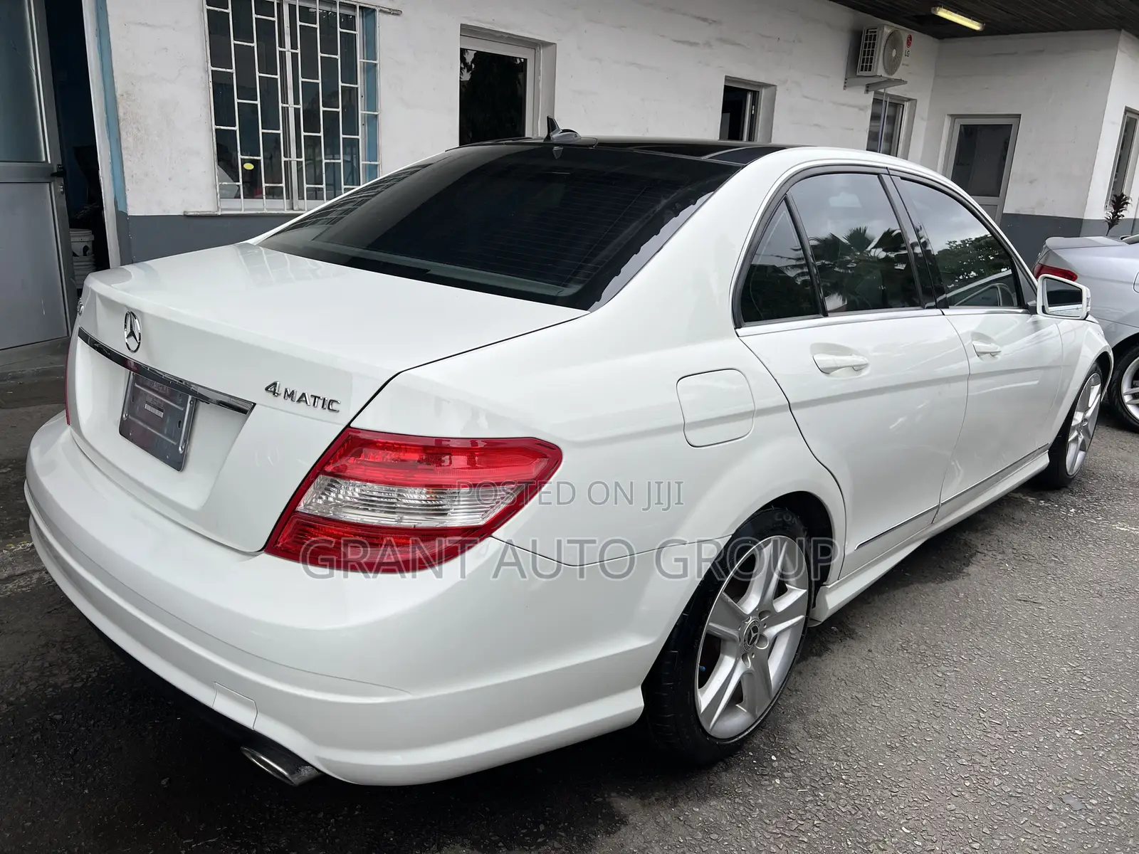 Mercedes-Benz C300 2011 White