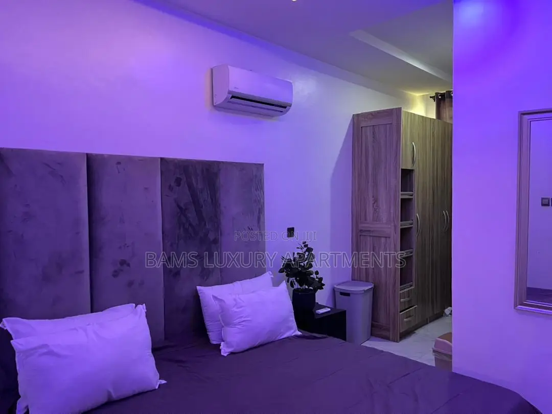3 Bedroom Apartment With Ps5 , Gym and a Balcony.
