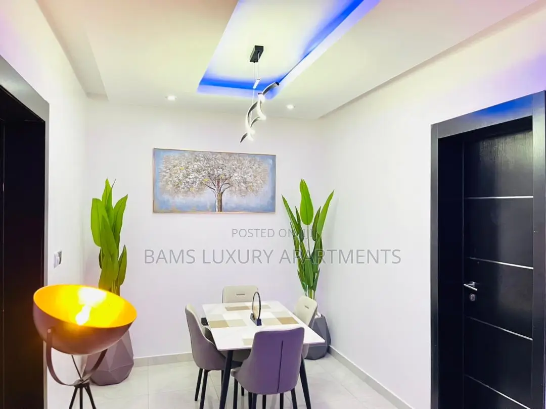 3 Bedroom Apartment With Ps5 , Gym and a Balcony.