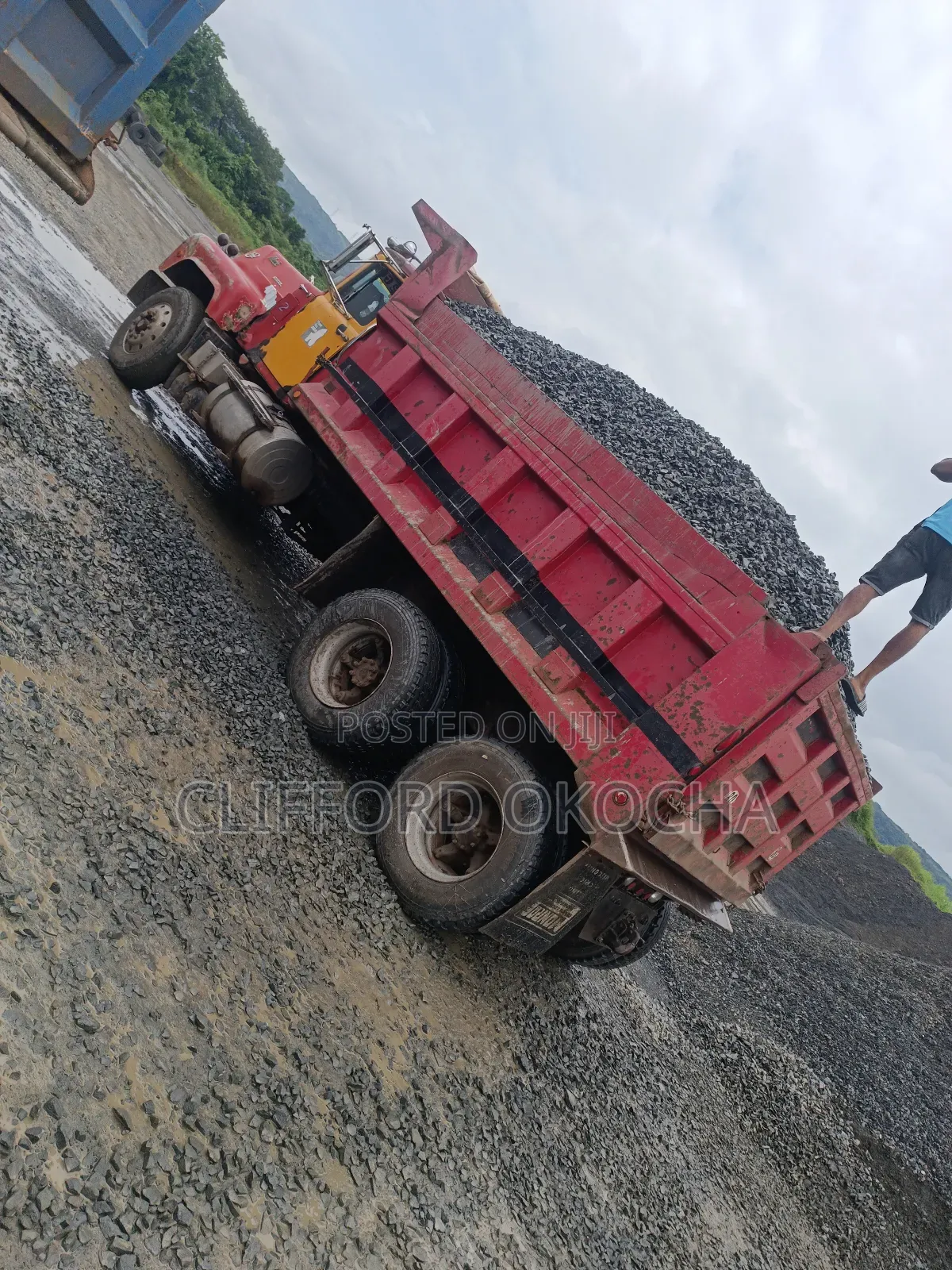Black Iron Chippings Granite
