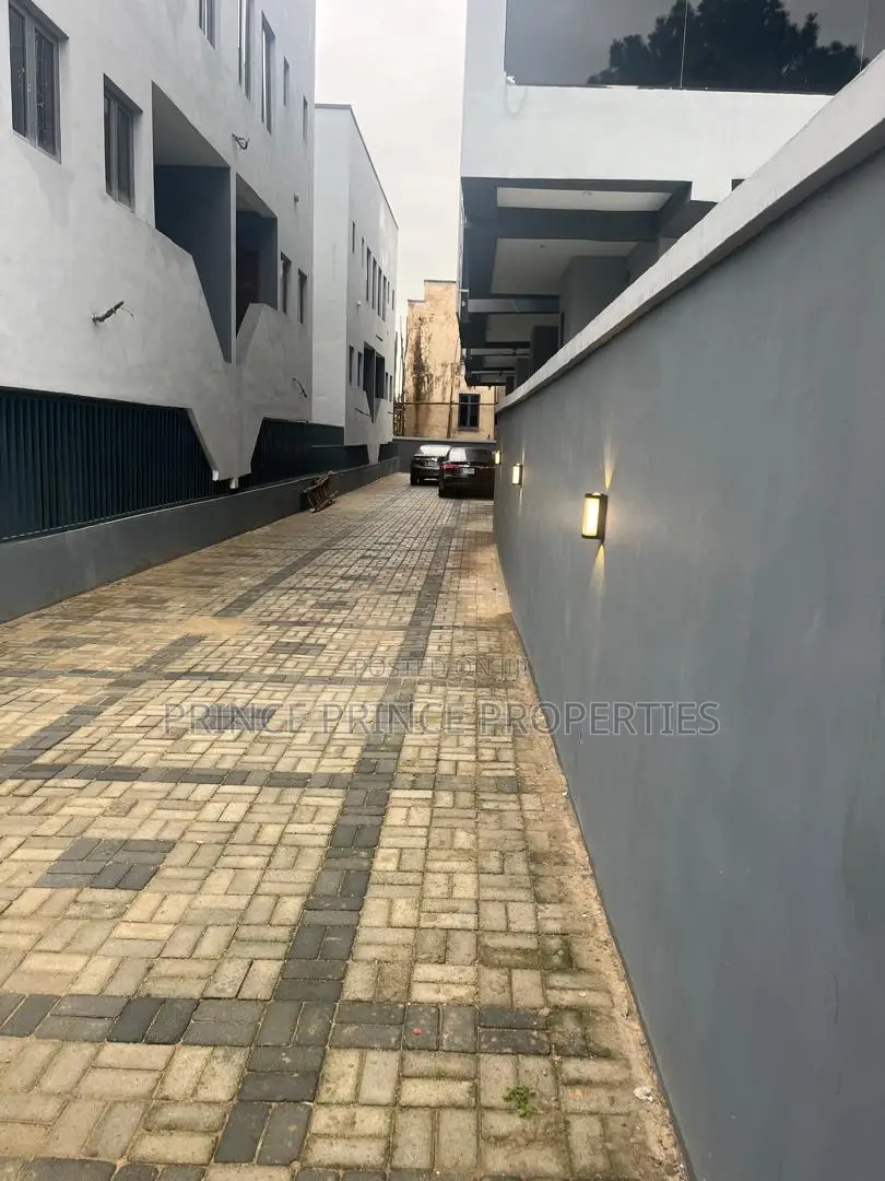 Furnished 5bdrm Duplex in Awuse Estate, Ikeja for sale