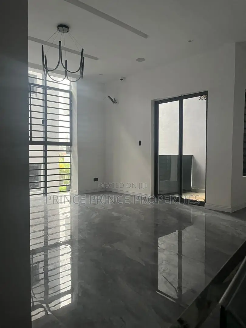 Furnished 5bdrm Duplex in Awuse Estate, Ikeja for sale