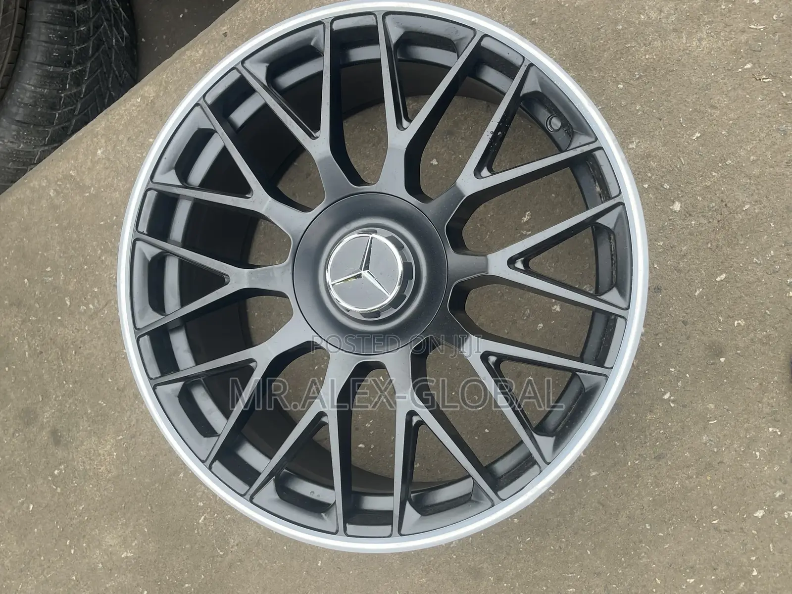 18rim Mercedes Black Spoke