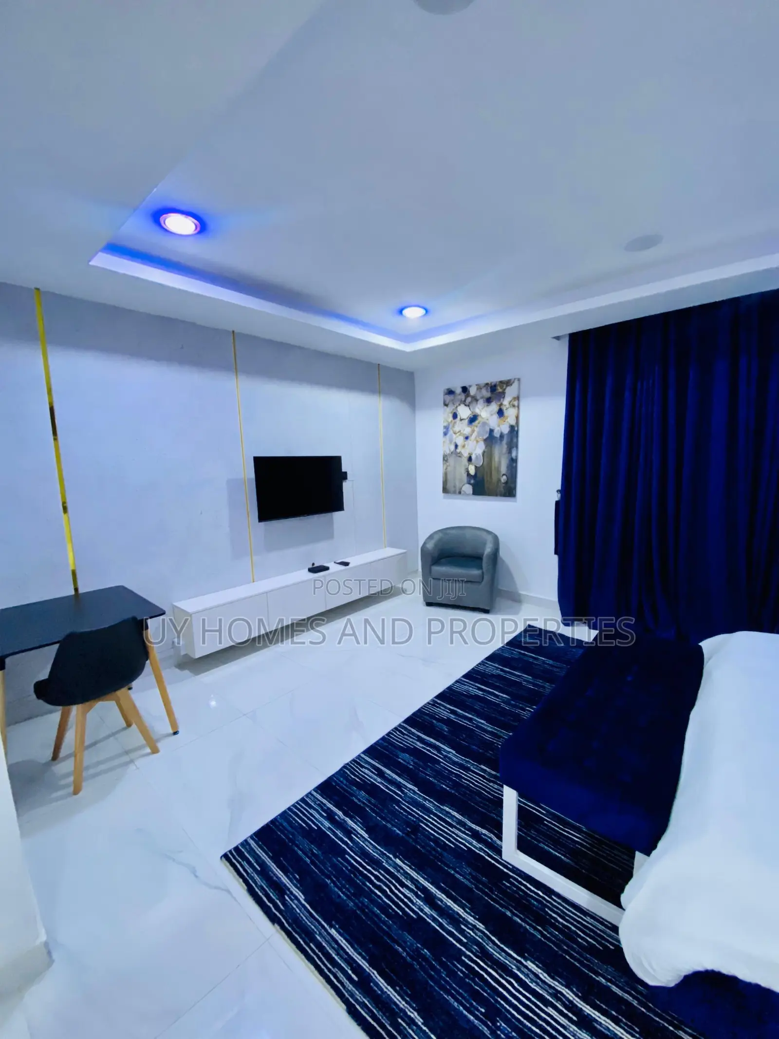 Two Bedroom Apartment on the First Floor