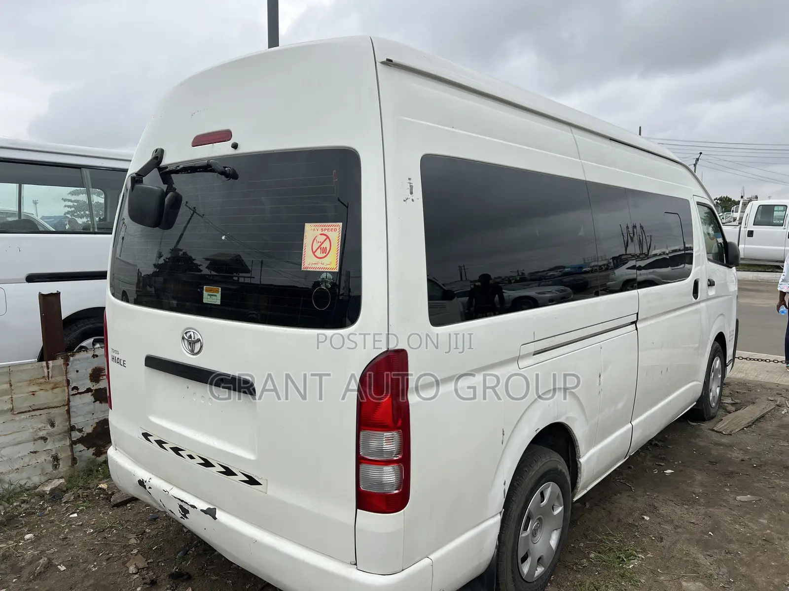 Toyota HiAce 2018 White