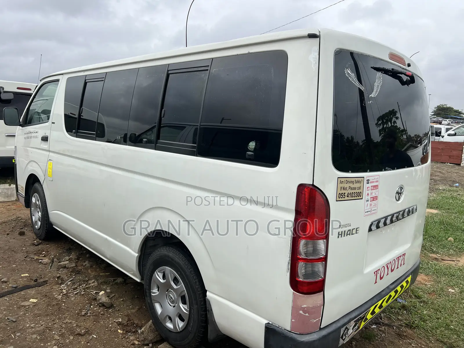 Toyota HiAce 2010 Beige