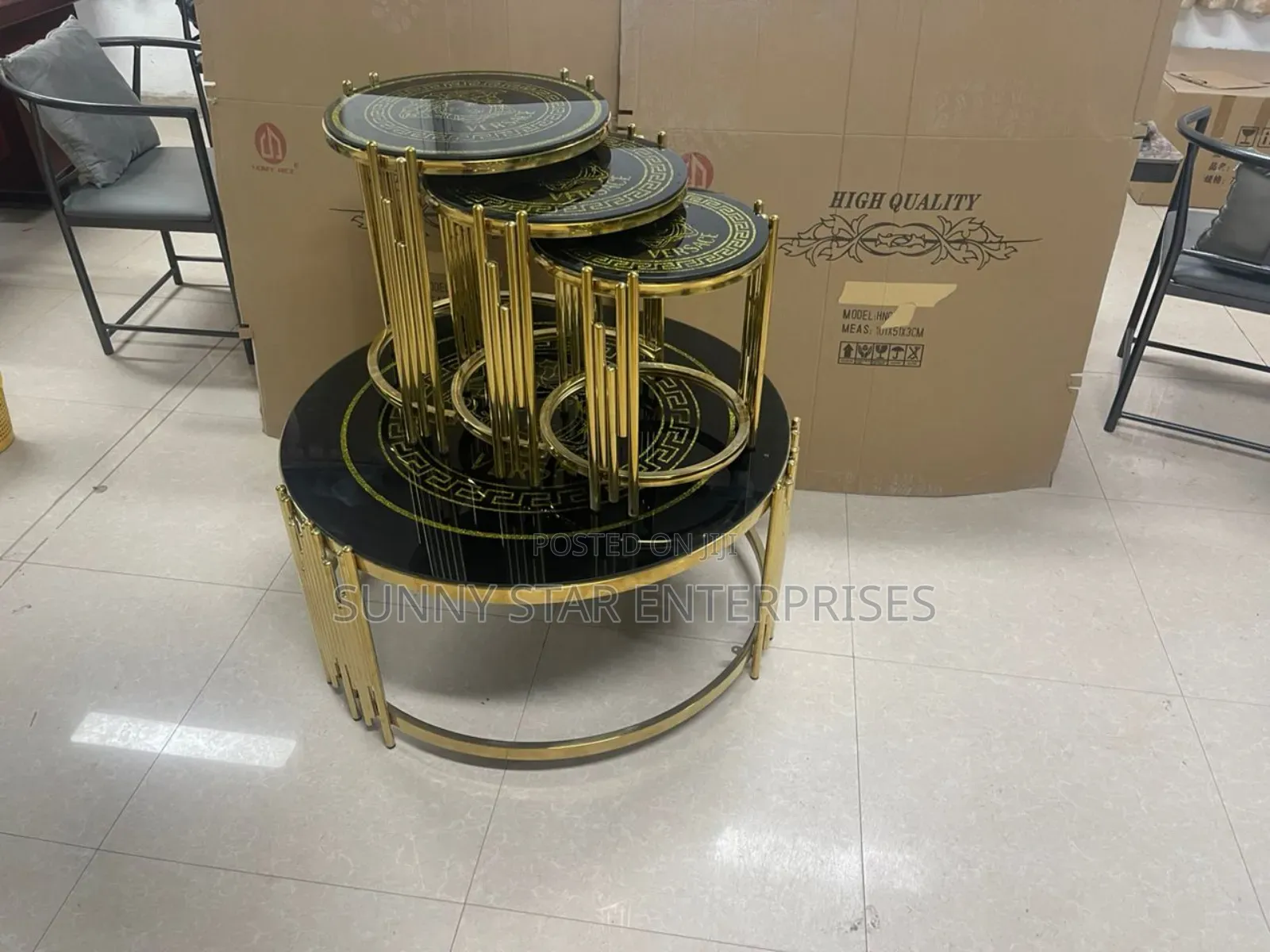 High Quality Center Table With Side Stools