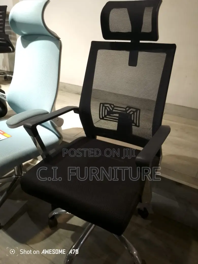 Good Mesh Office Chair With Head Rest and Back Support