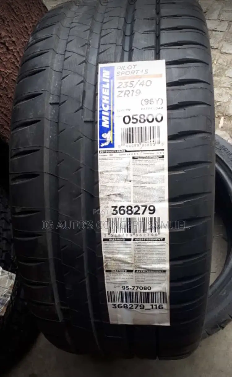235/40 Zr 19. 96Y