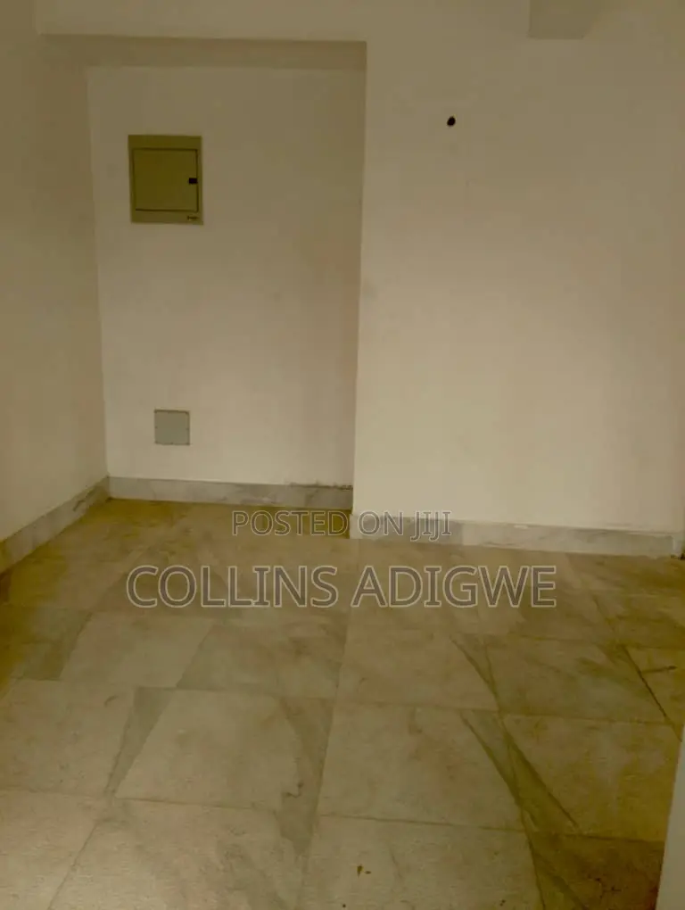 4bdrm Duplex in Oniru Victoria for sale