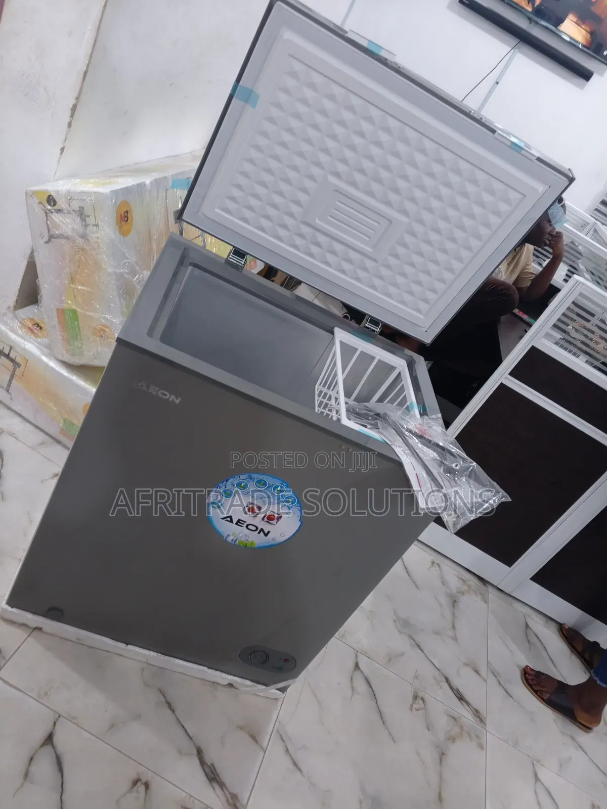 150 Liter Freezer-Aeon With Wheels