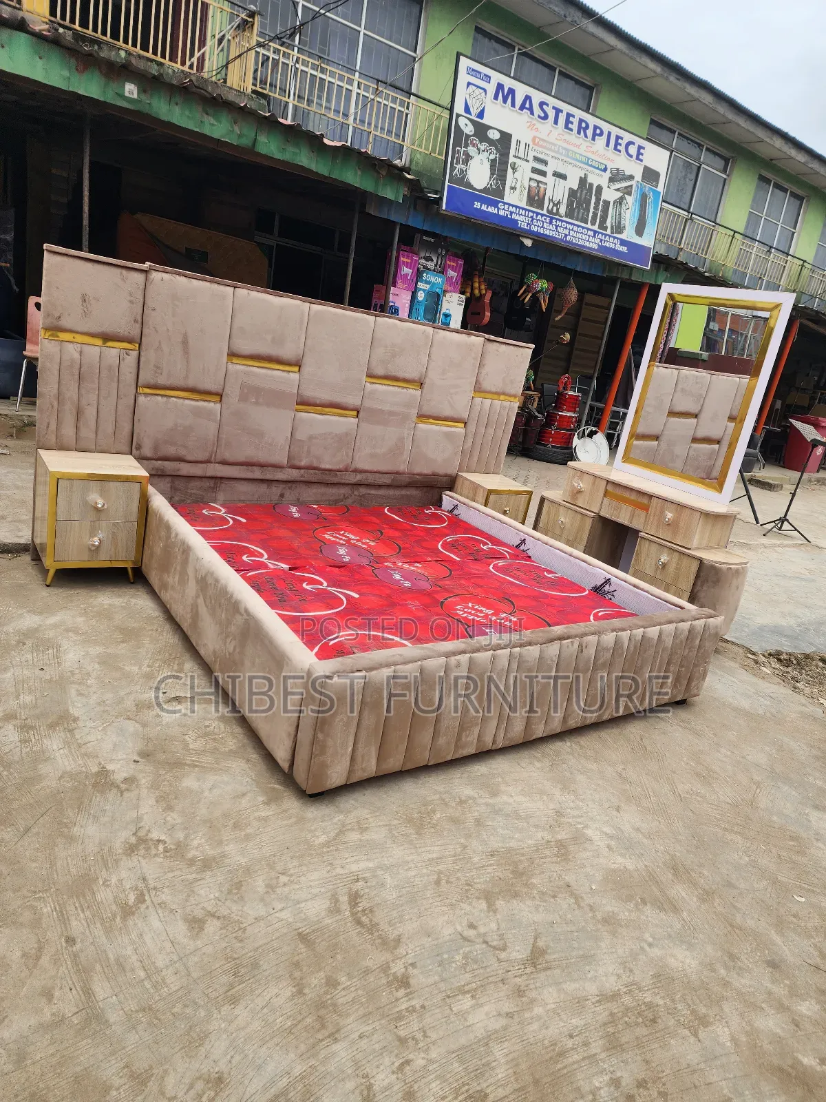 Quality 6by6 Complete Set of Upholstery Padded Bed