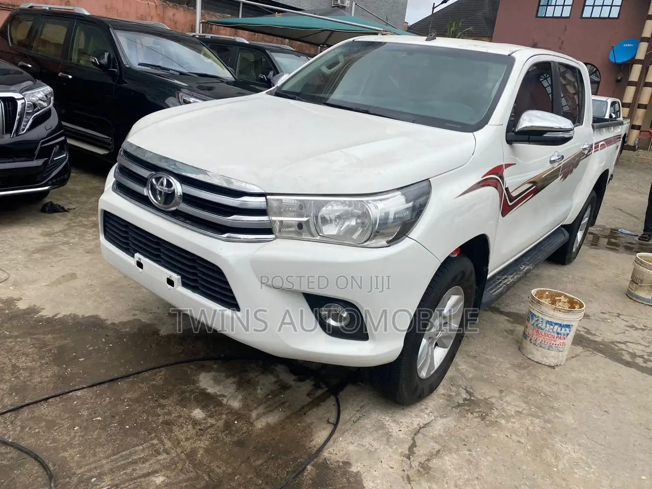 Toyota Hilux 2019 White