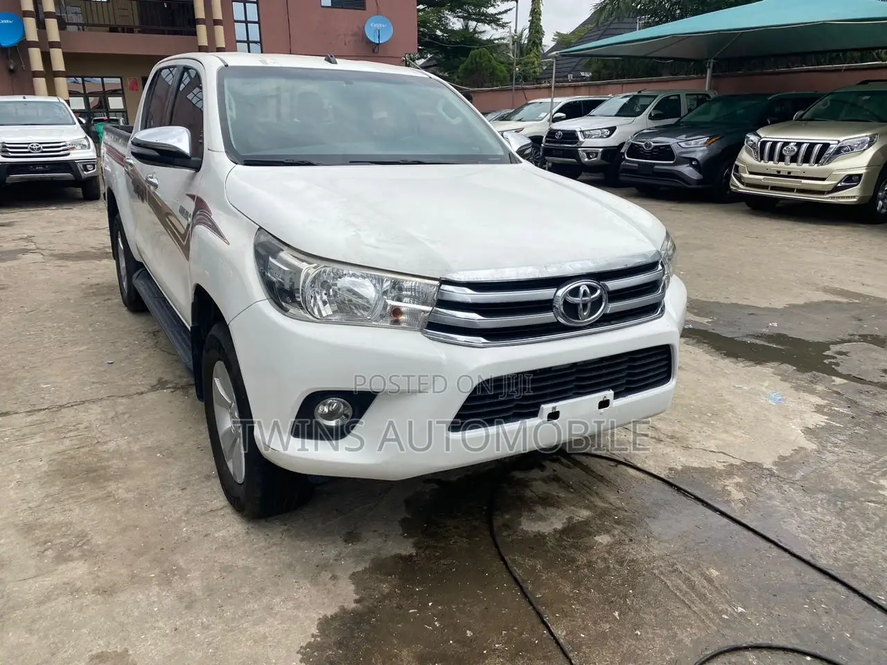 Toyota Hilux 2019 White