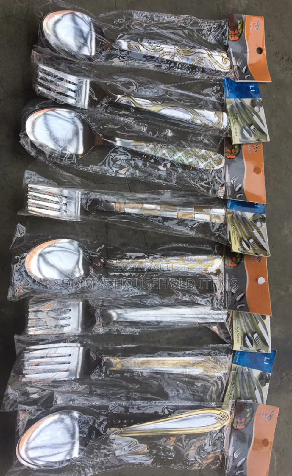 12pcs Silver Mixed With Gold Eating Spoon and Fork.