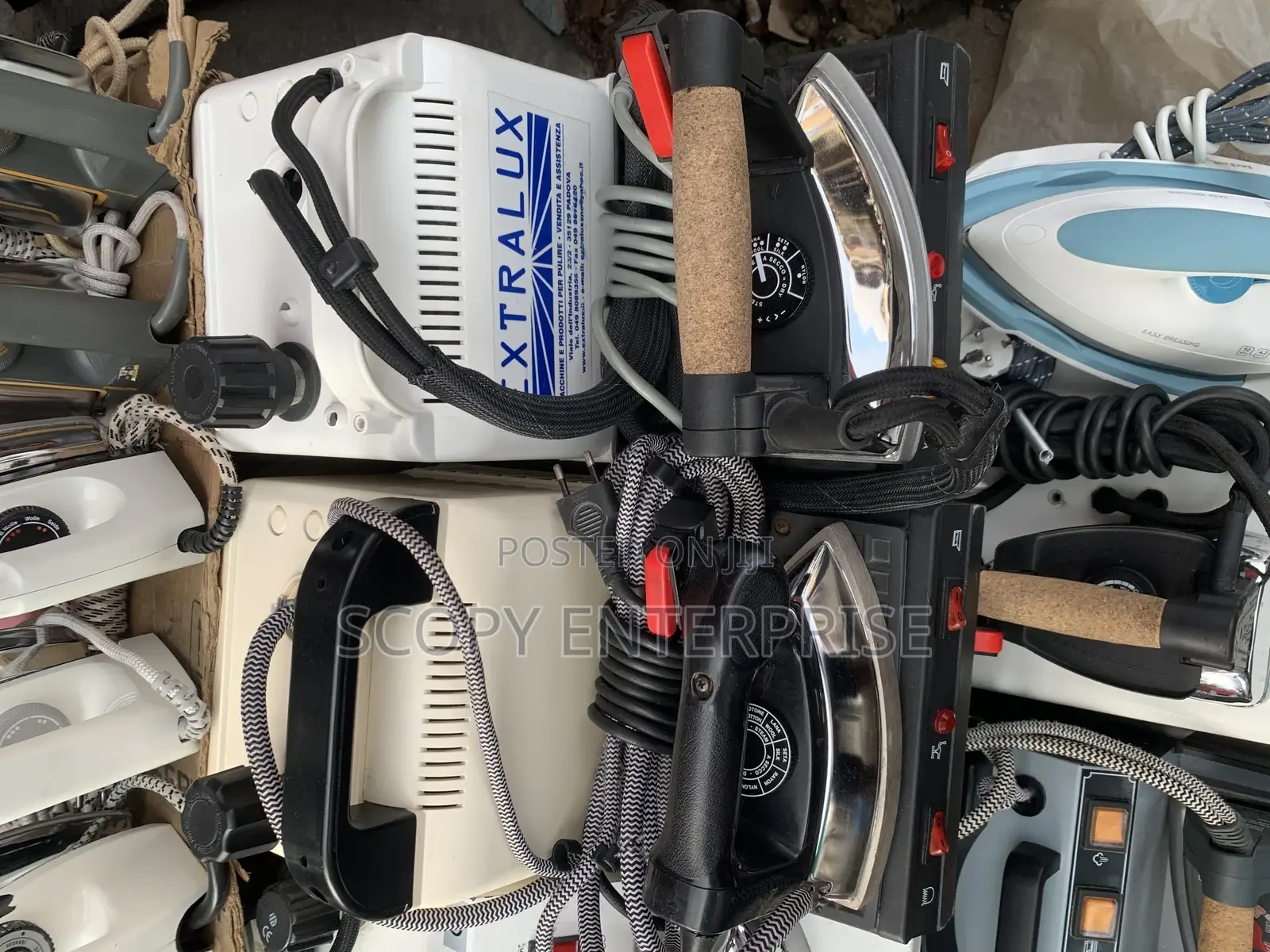 Heavy Duty Steam Irons for Laundry and Fashion