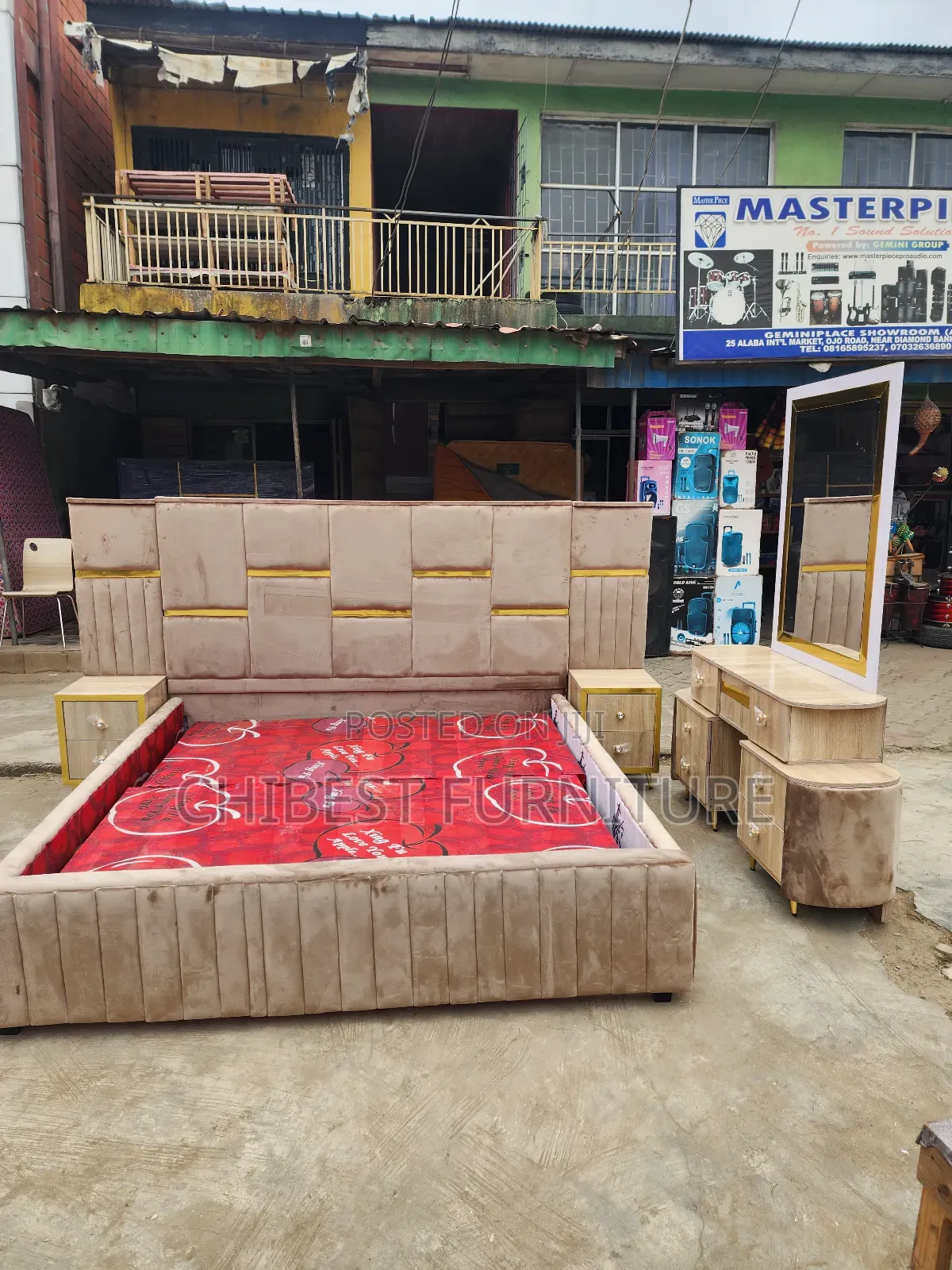 Quality 6by6 Complete Set of Upholstery Padded Bed