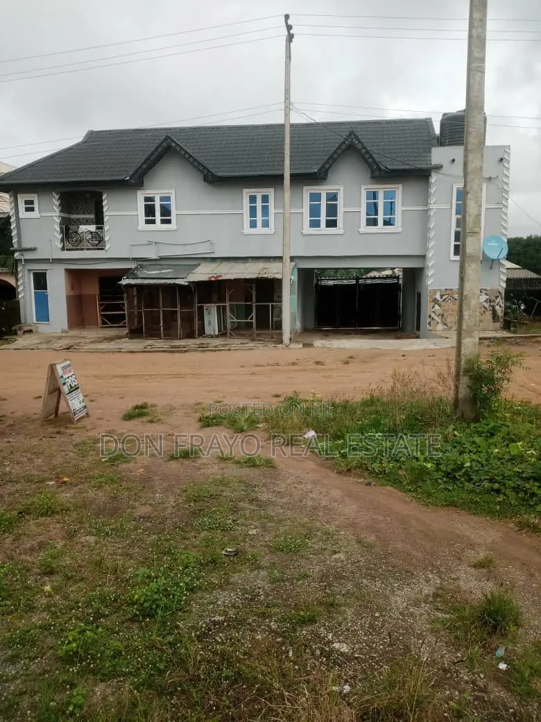 5 Units 1 Beds , 3 Beds Apt + 3 Shops at Obantoko Abeokuta