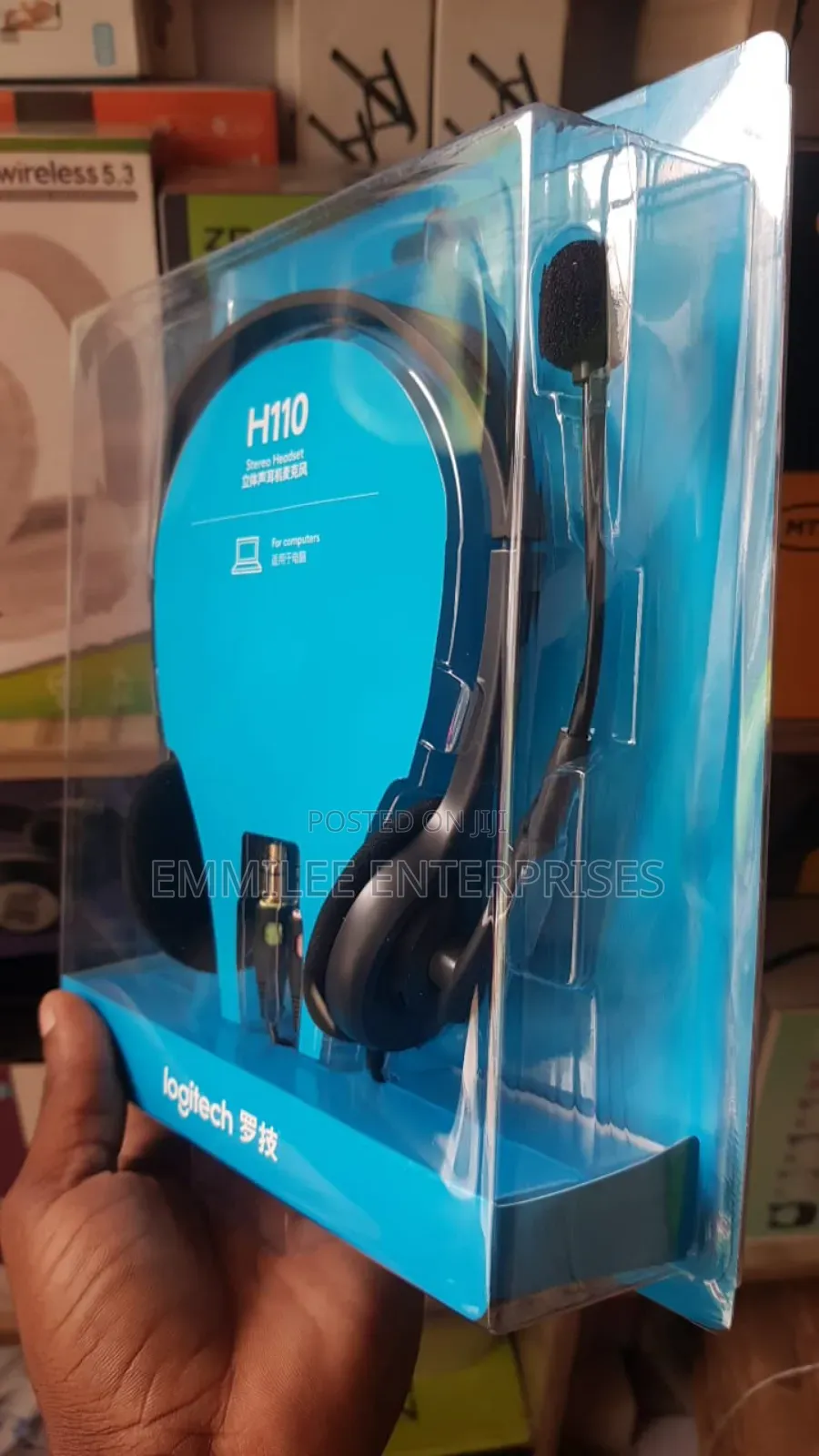 Logitech H111