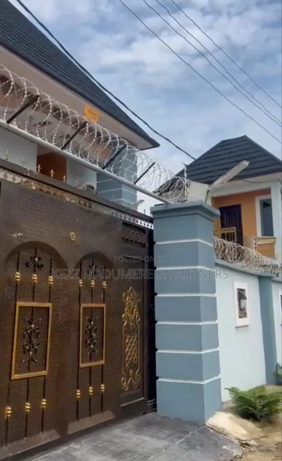 4bdrm Duplex in Elikpokpodu , for sale