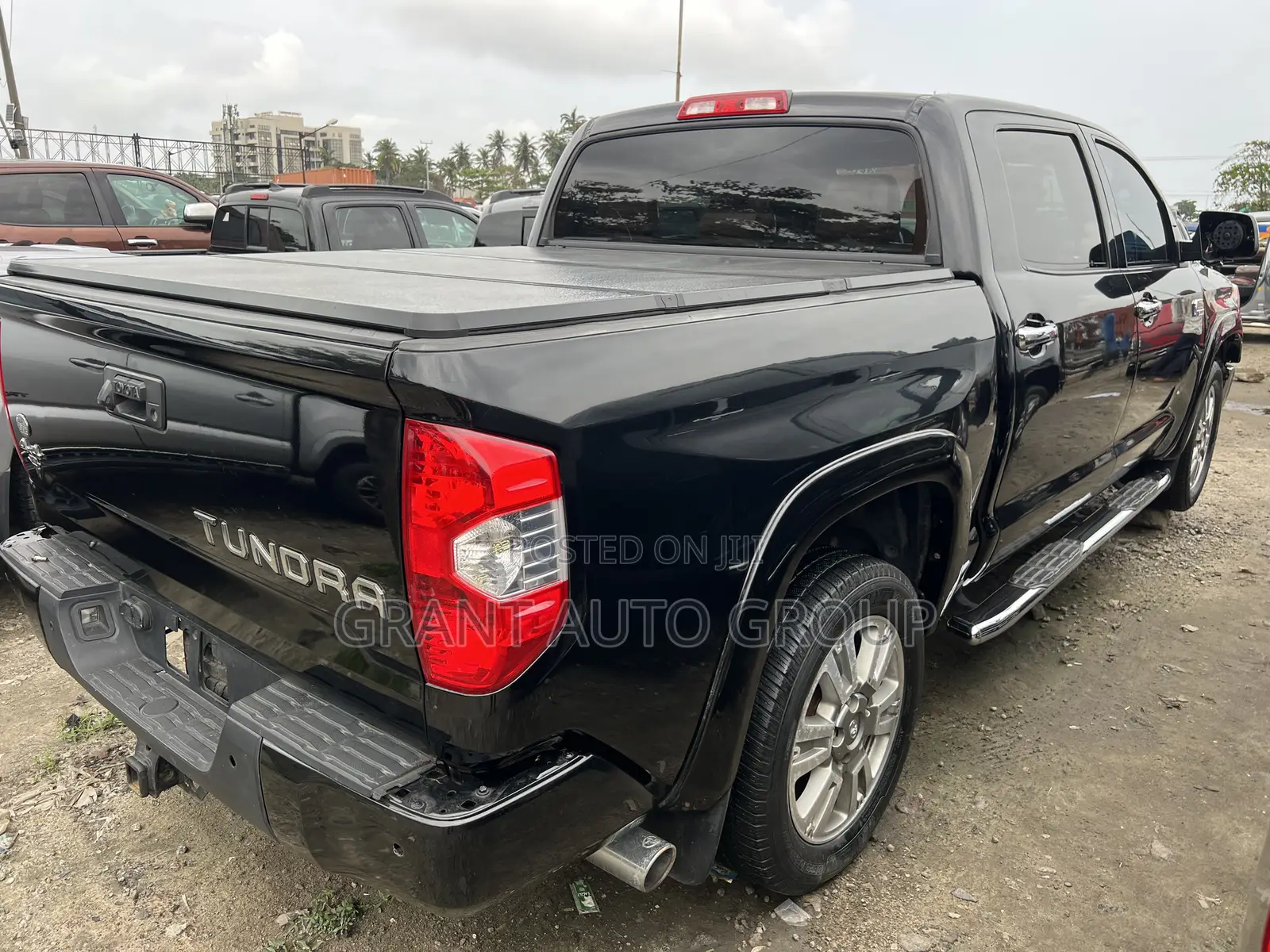 Toyota Tundra 2015 Black
