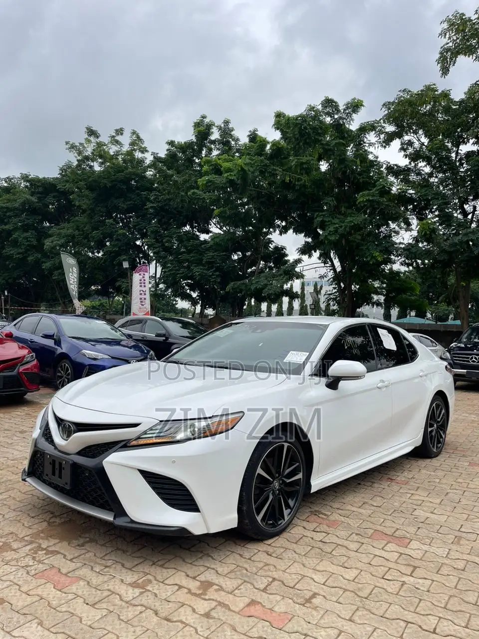 Toyota Camry XSE FWD (2.5L 4cyl 8AM) 2018 White