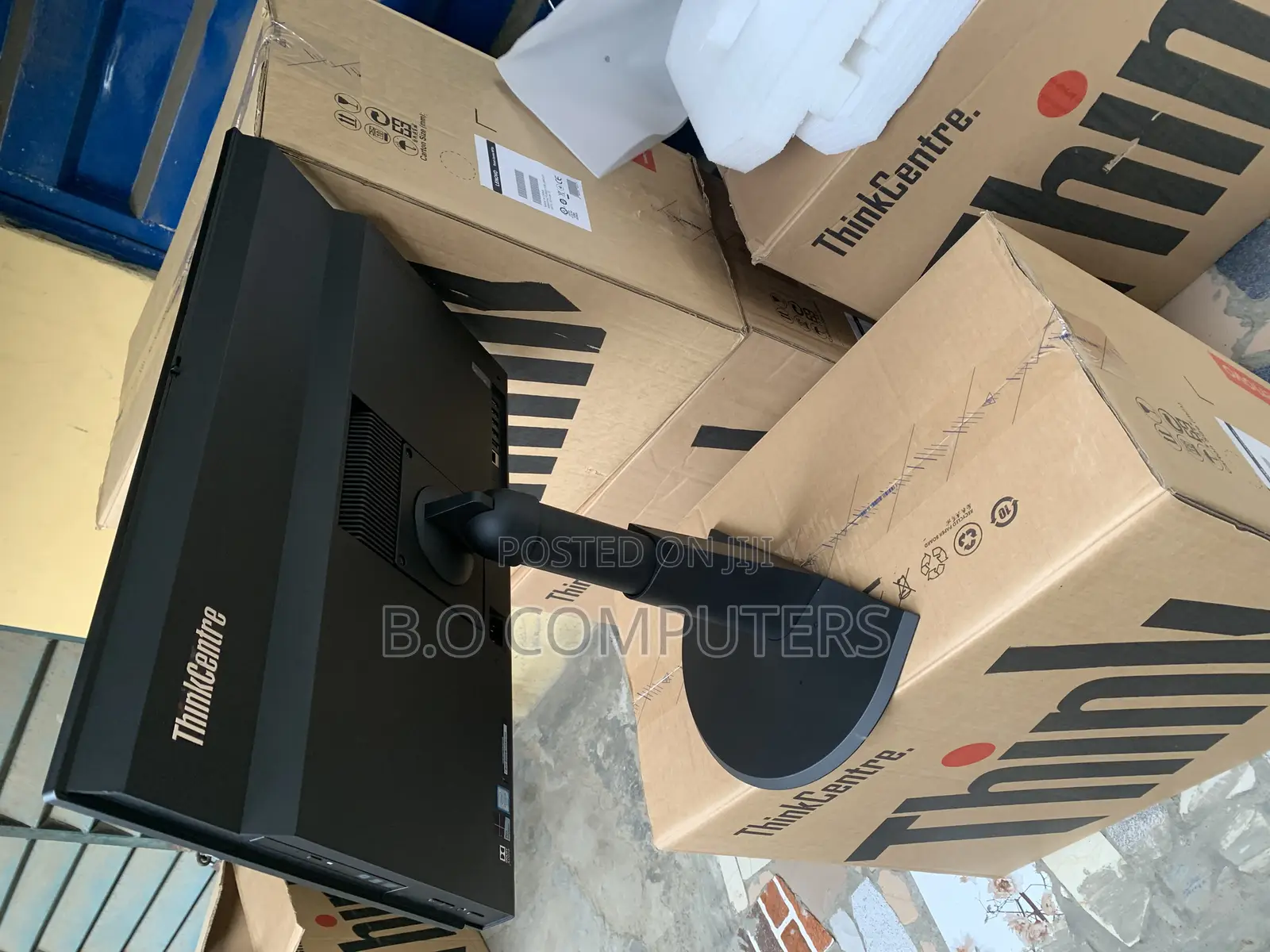 New Desktop Computer Lenovo ThinkCentre 22 4GB Intel Core I3 HDD 500GB