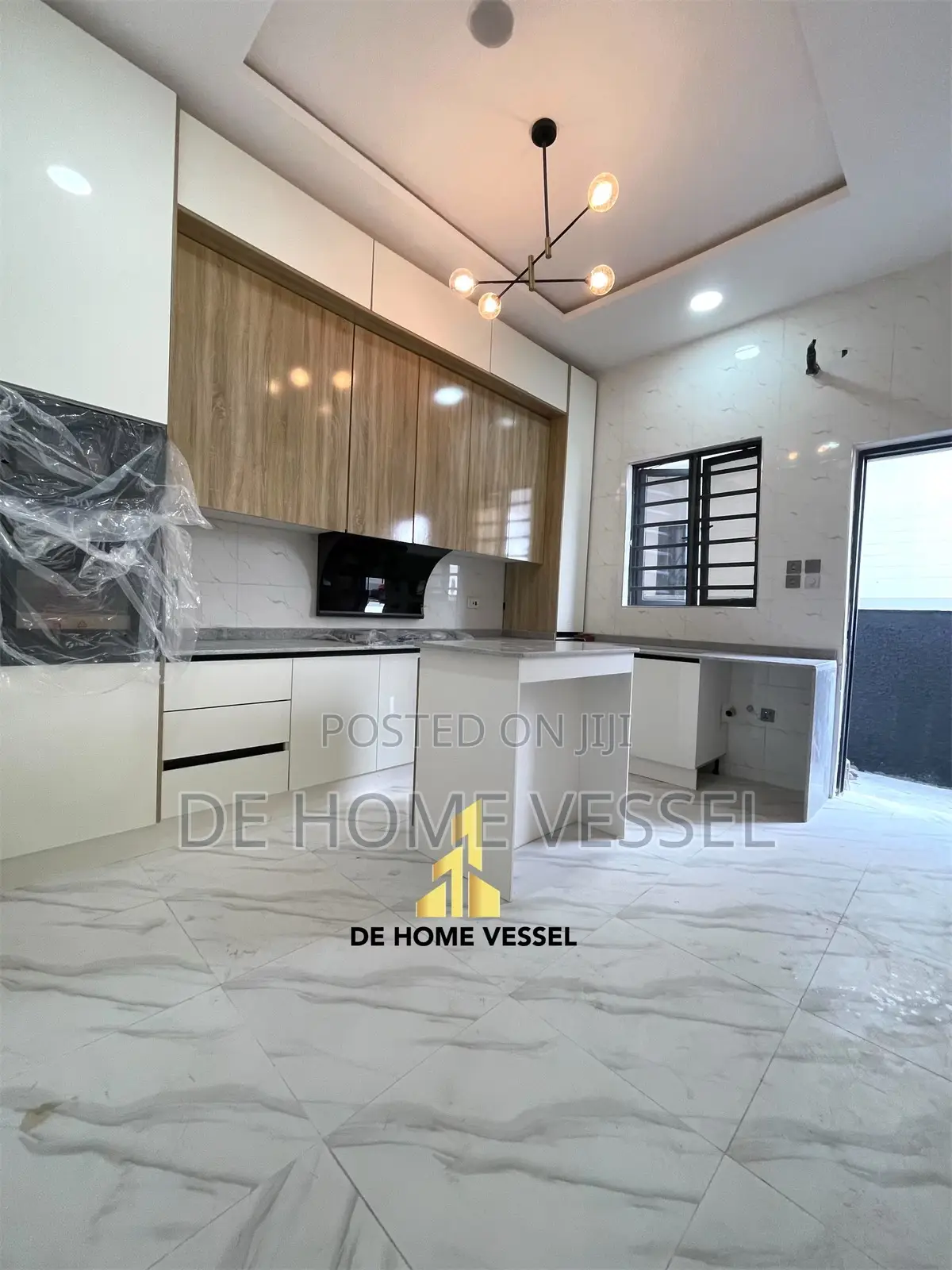 4bdrm Duplex in Lekki for sale