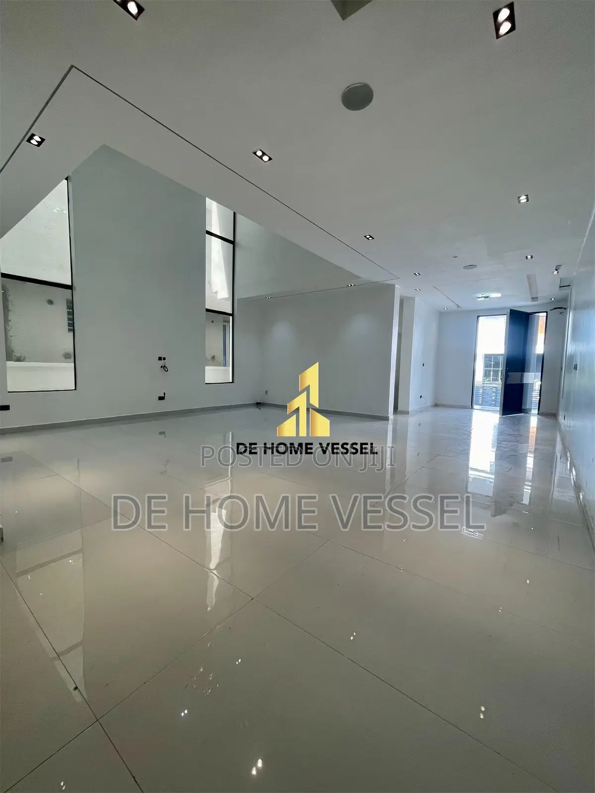 5bdrm Duplex in Lekki for sale