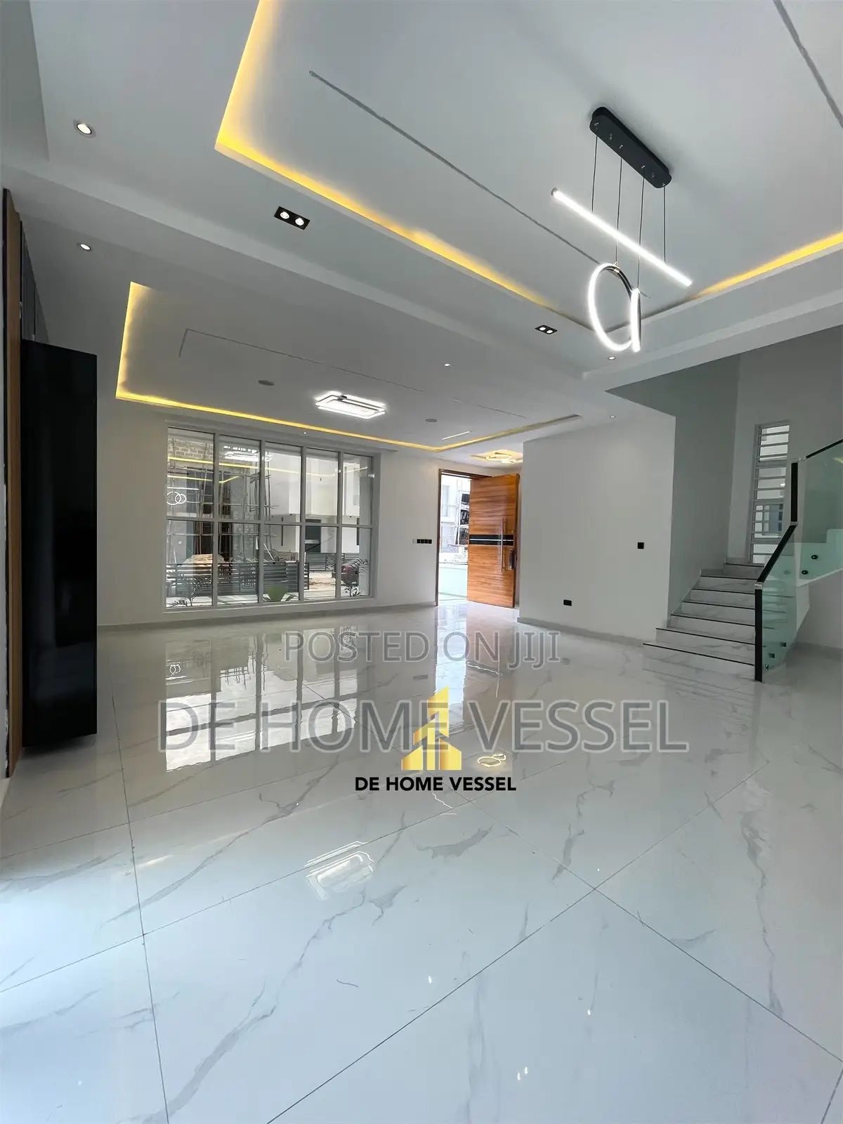 5bdrm Duplex in Ikota for sale