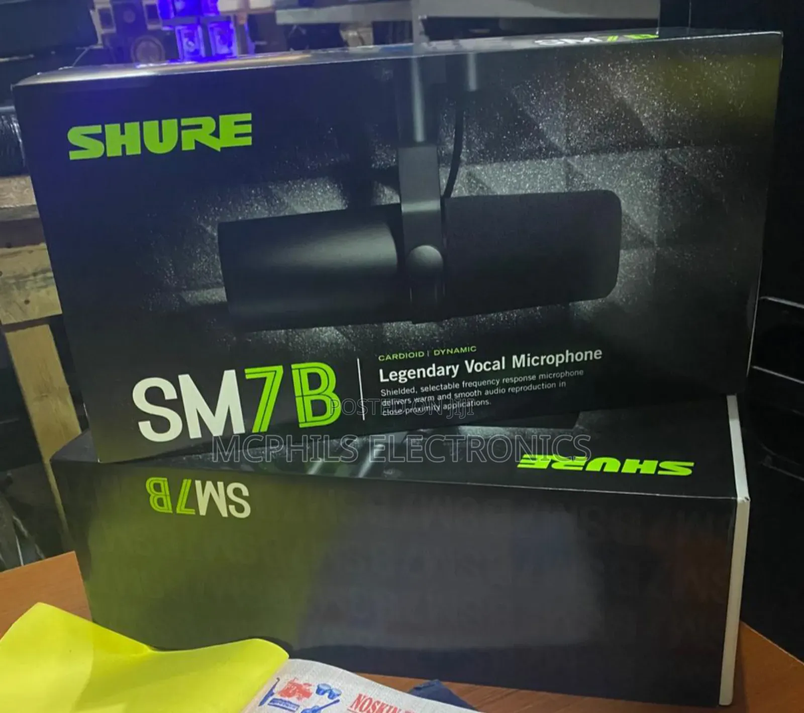 Shure Electret Condenser Recording Vocal Microphone Sm7b