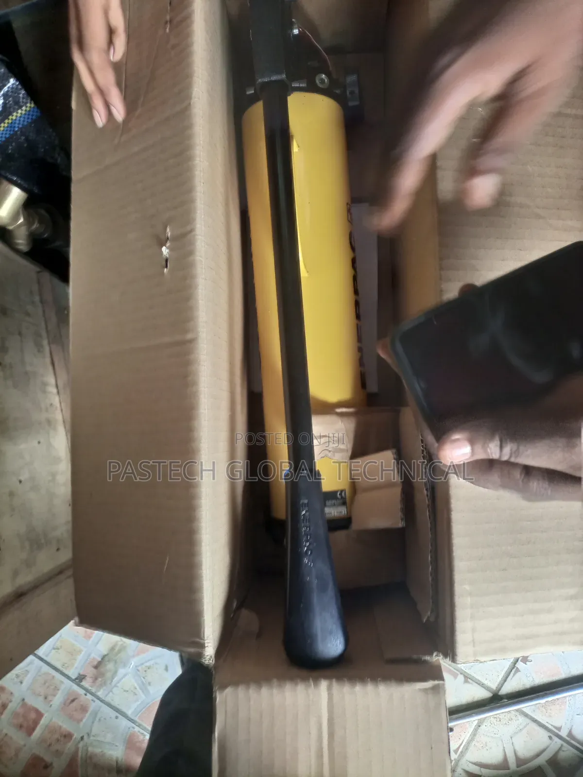 Enerpac P80
Two Speed ULTIMA Steel
Hydraulic Hand Pump