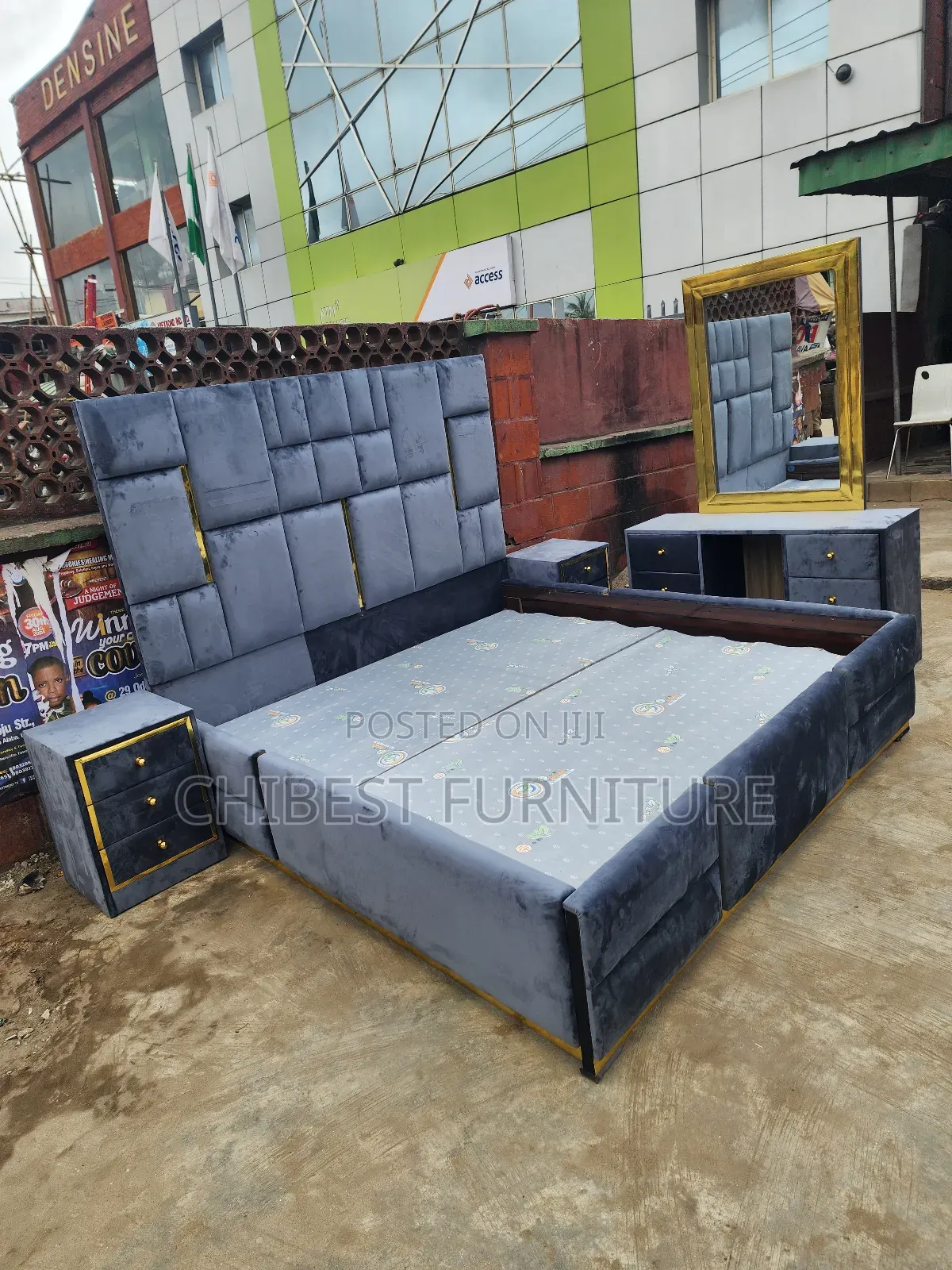 Quality 6by6 Complete Set of Upholstery Padded Bed