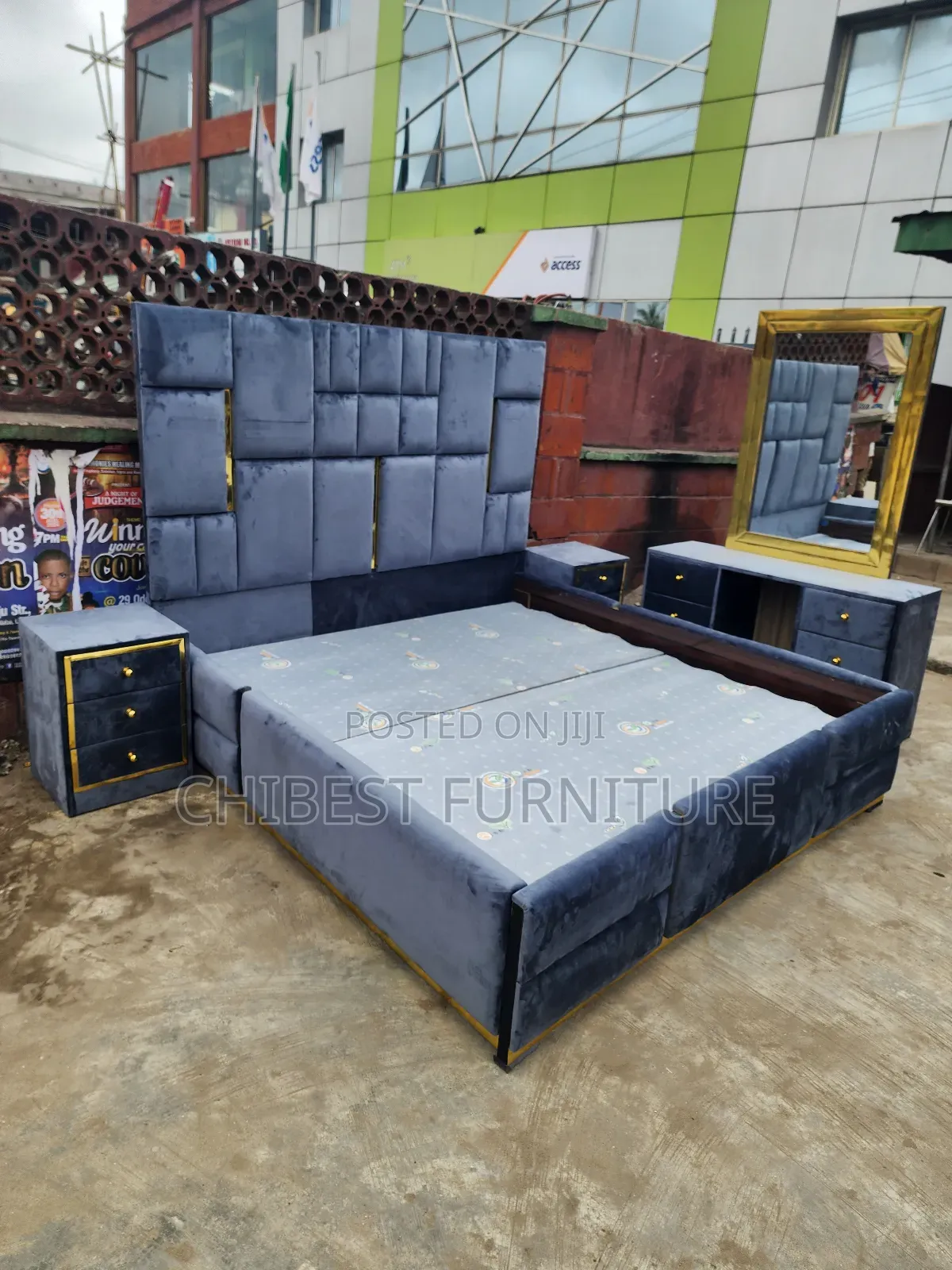 Quality 6by6 Complete Set of Upholstery Padded Bed