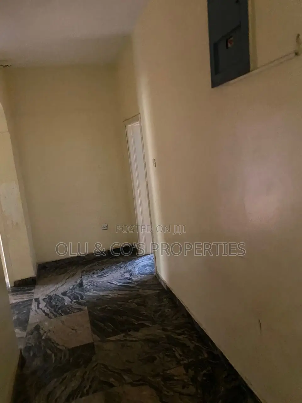 3bdrm Block of Flats in Garki 2 for rent