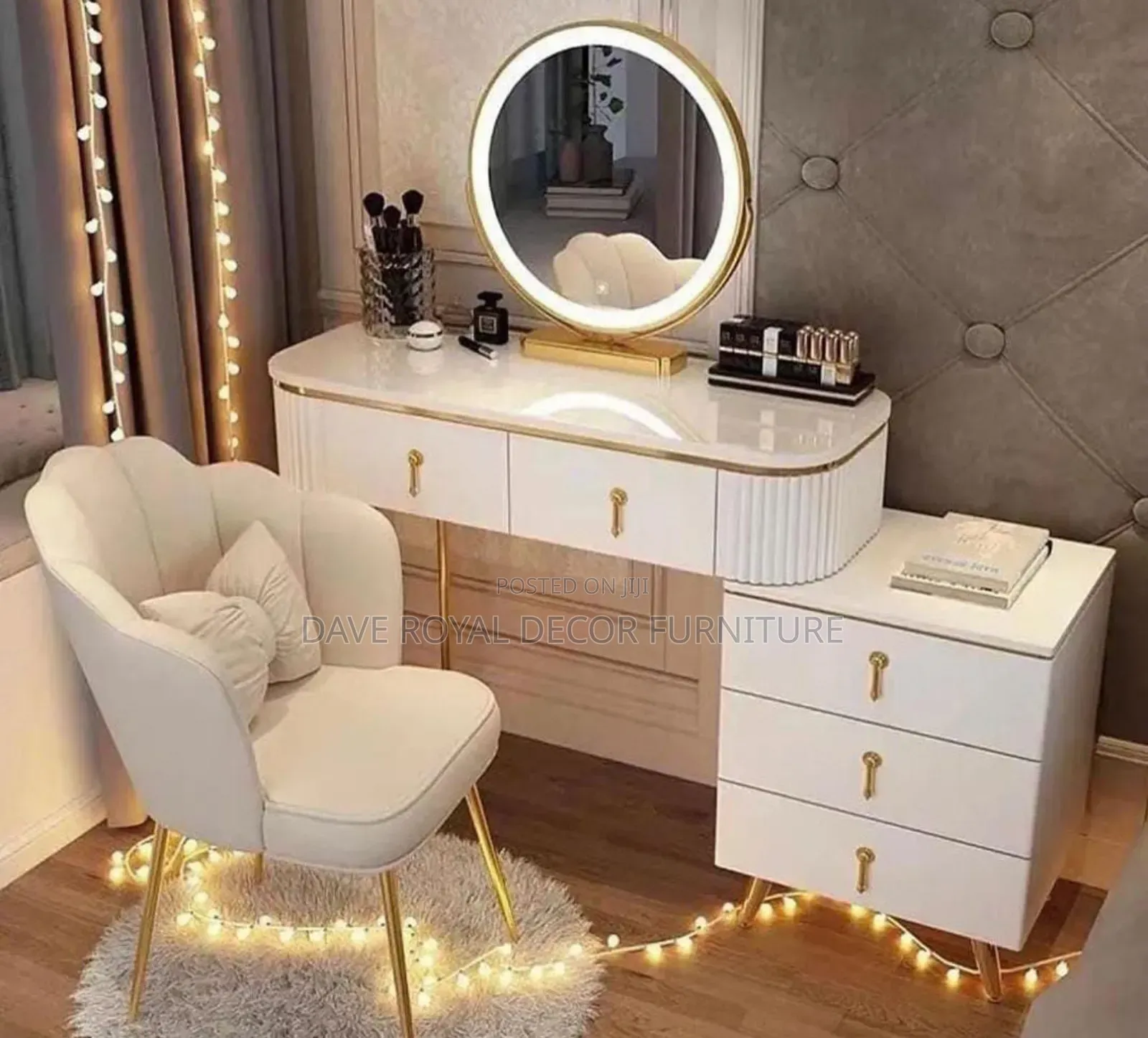Luxury Quality Console Mirror and Table