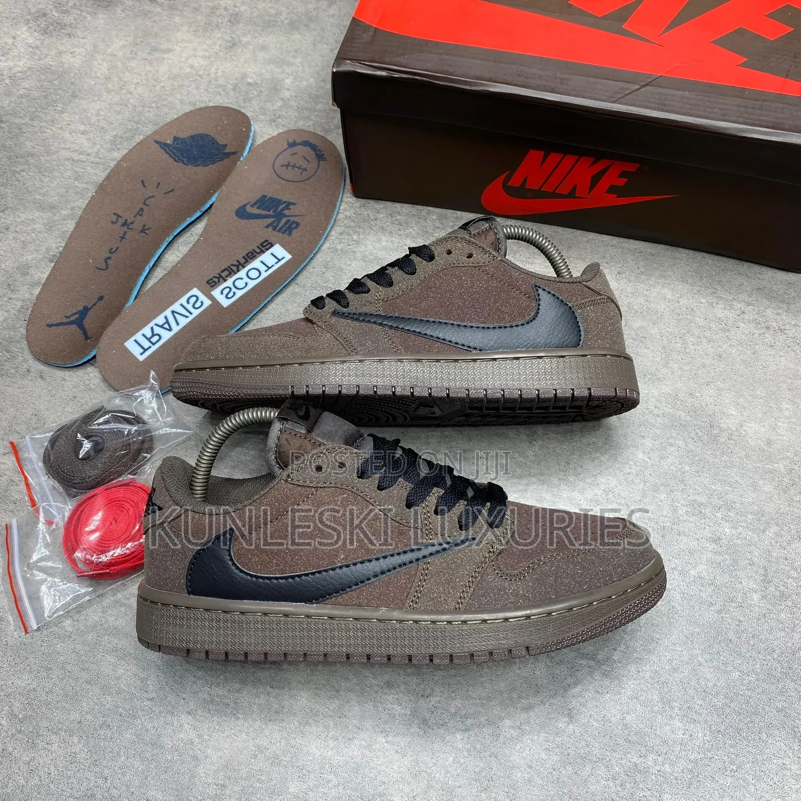 Air Jordan 1 Low Og X Travis Scott Velvet Brown Sneakers