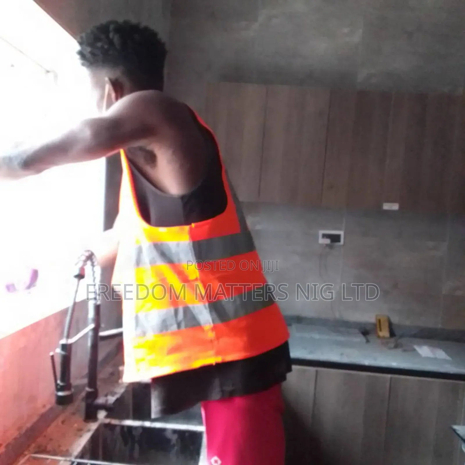 Light Home and Office Cleaning Services