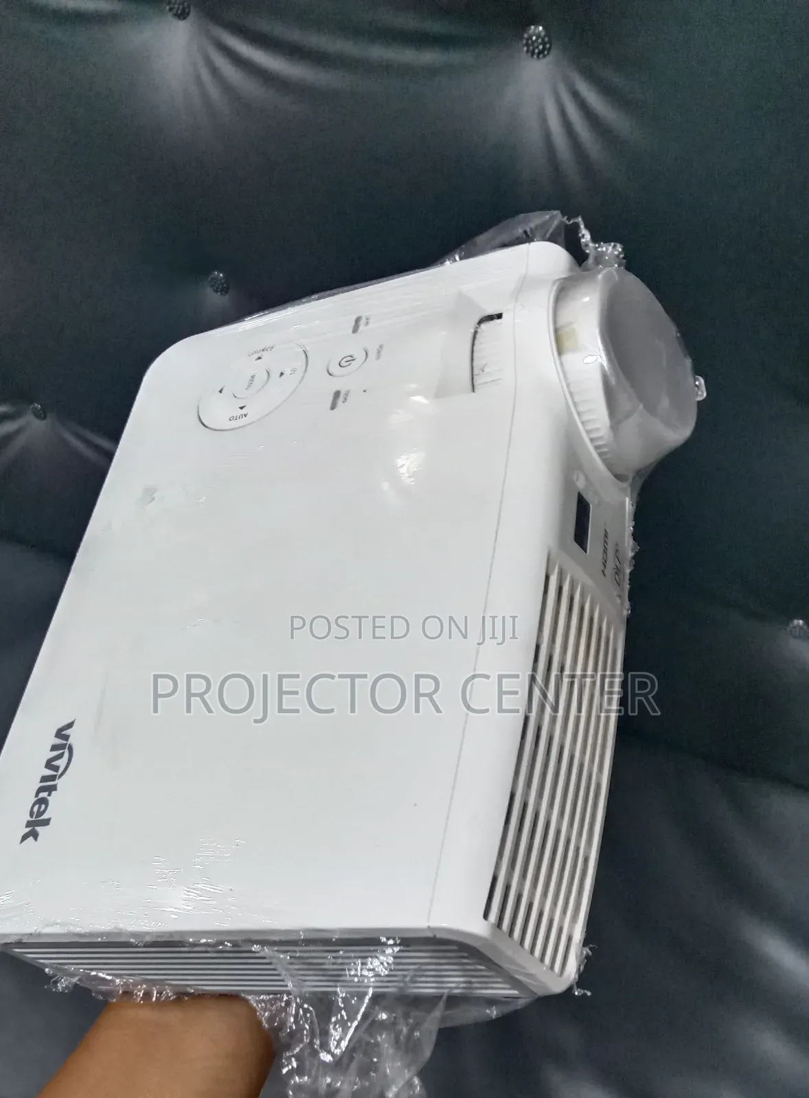 VIVITEK 3000ansi Lumens Brightness XGA Projector