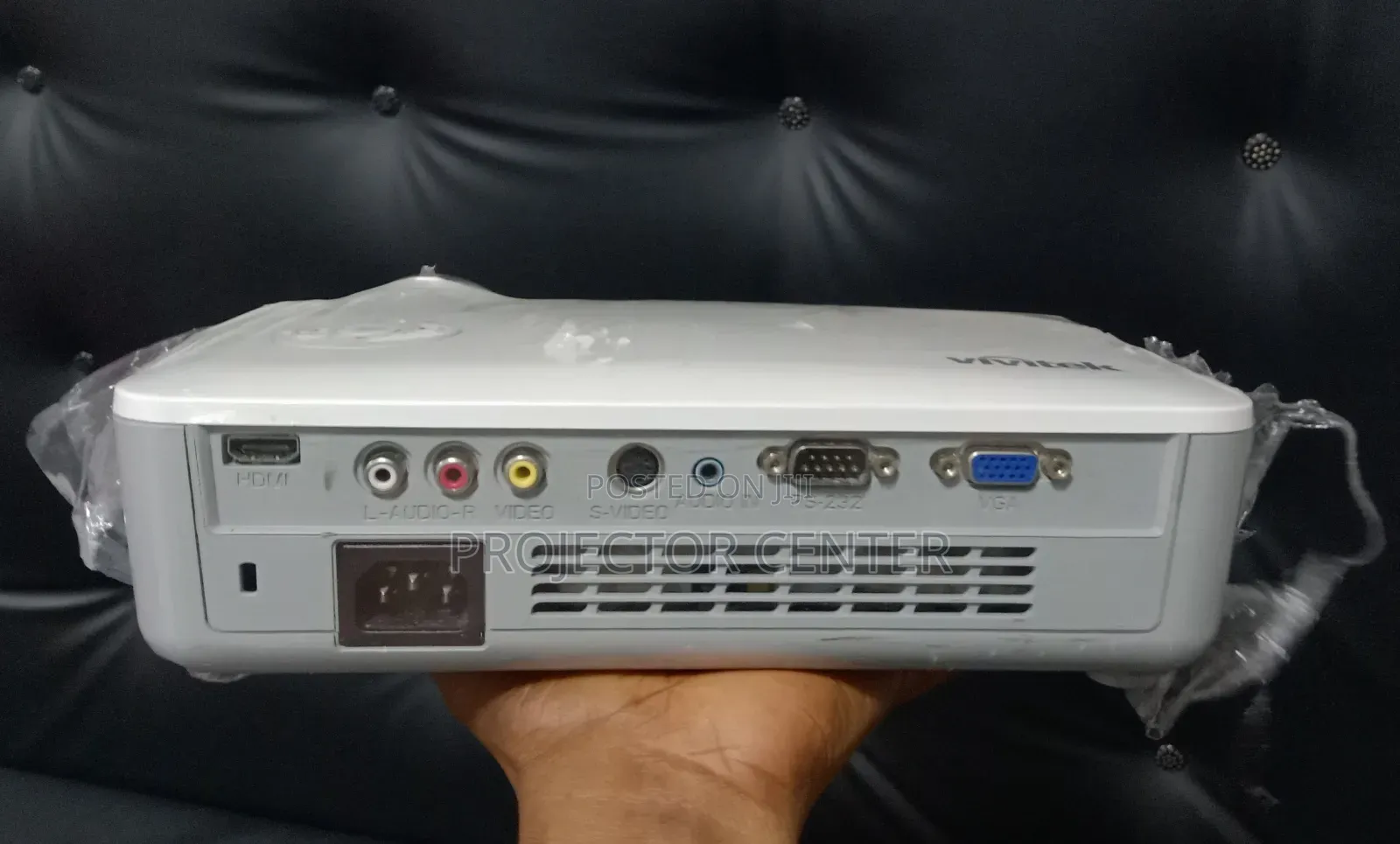 VIVITEK 3000ansi Lumens Brightness XGA Projector