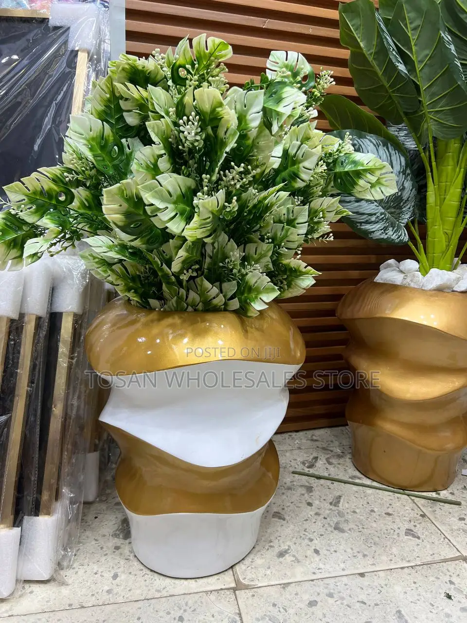 Pancakes Stack Fiber Pot With Plant