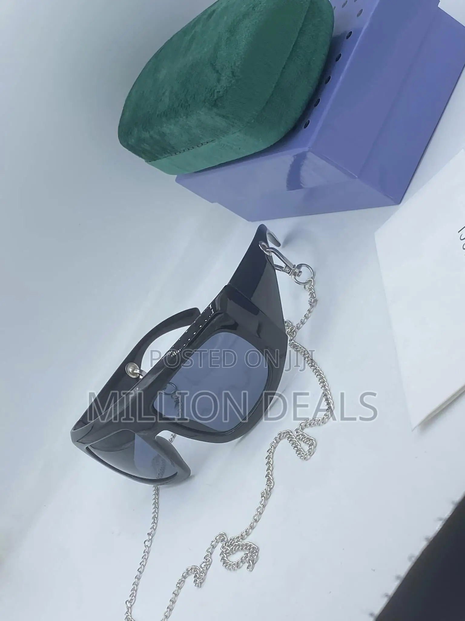 Black Stylish Unique Chain Inspires Men's Sunglasses